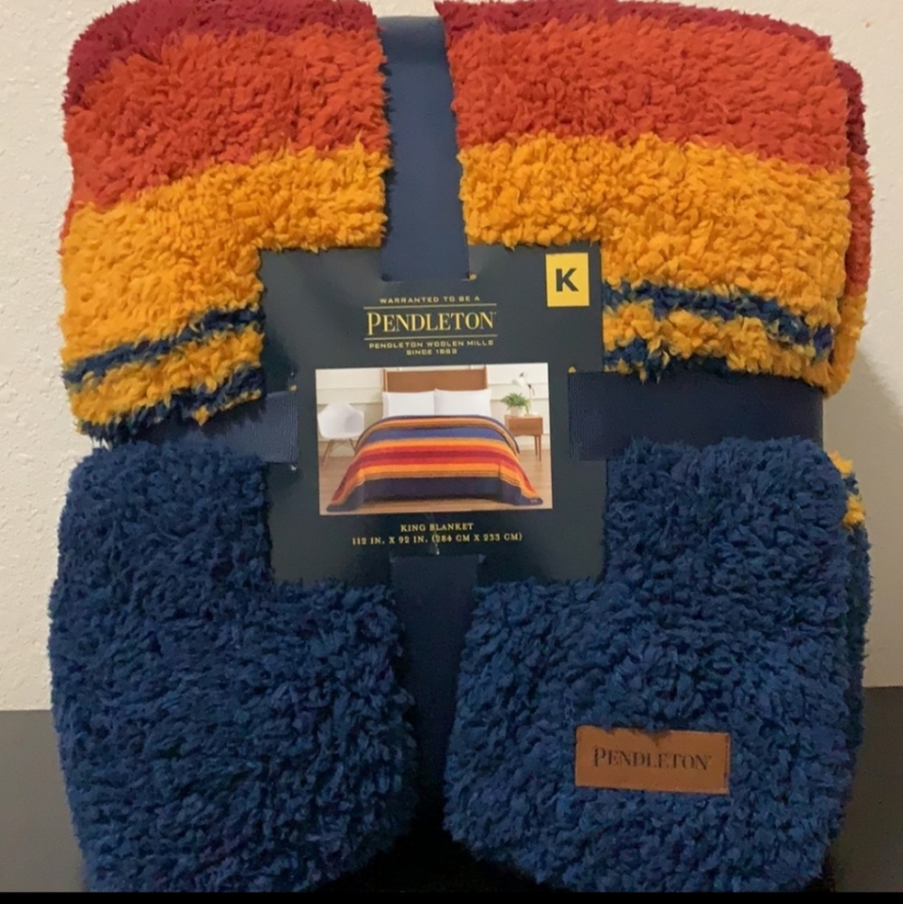 NWT Pendleton sherpa fleece striped king blanket - Picture 2 of 10